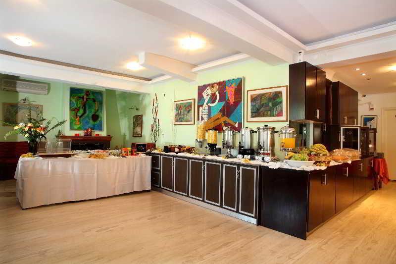 Hotel Pegasos Nikiana Bagian luar foto
