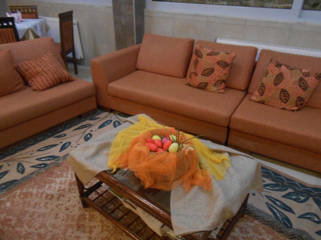 Hotel Pegasos Nikiana Bagian luar foto