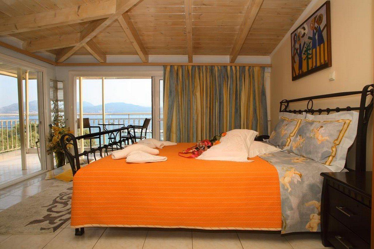 Hotel Pegasos Nikiana Bagian luar foto