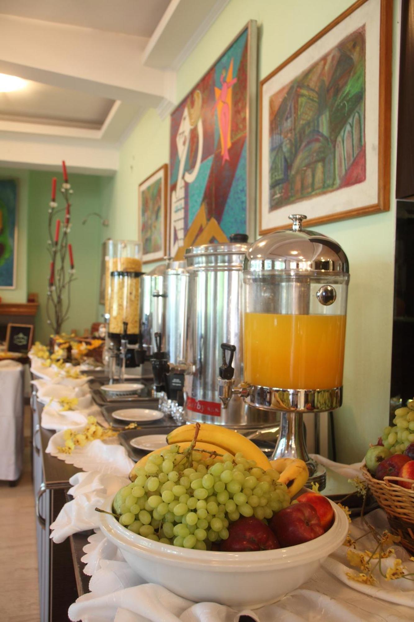 Hotel Pegasos Nikiana Bagian luar foto