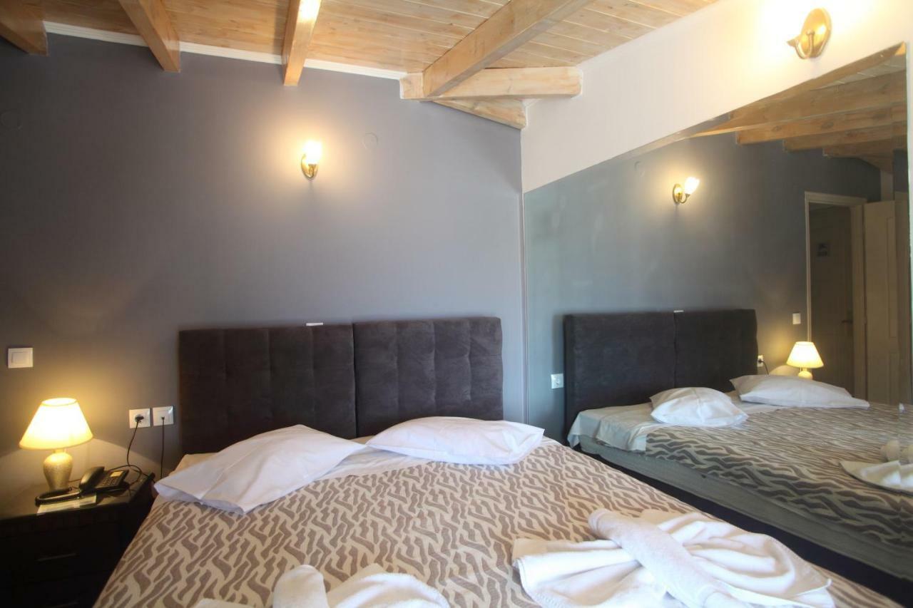 Hotel Pegasos Nikiana Bagian luar foto